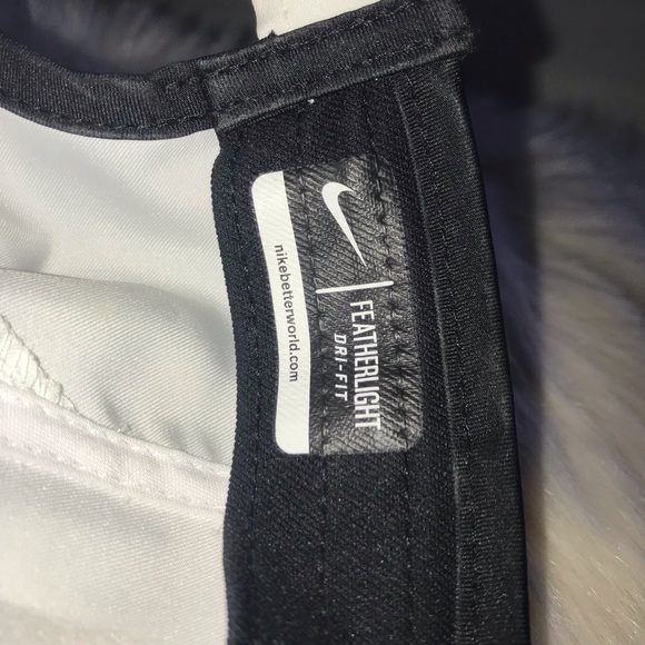 Nike Hat - Picture 4 of 4